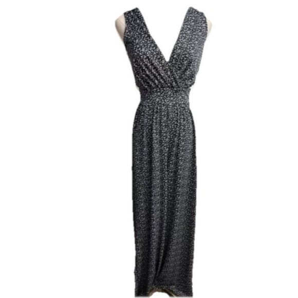 Gilli Black And White V-neck Wrap Style Wide Leg Jumpsuit Pockets Size Small - Picture 1 of 14